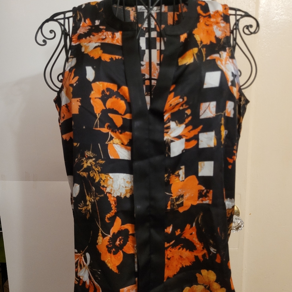 Kenneth Cole V Neck Blouse